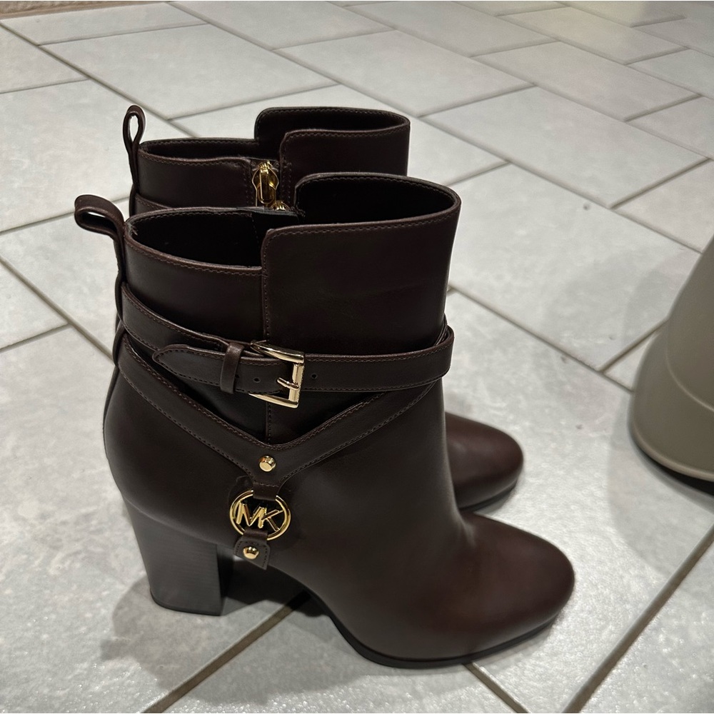 Michael Kors brown heel boot
